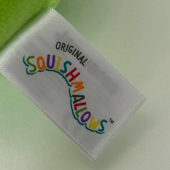 🎃 LEAP 🦇 FTM Lime Green & Black Bat Halloween 2024 Original Squishmallow NWT - Picture 8 of 8